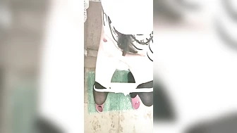 Early 2000s Japanese gas station toilet voyeur series part 1 screenshot 4