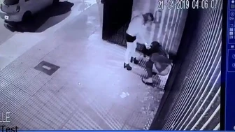 Pissing 1 screenshot 3