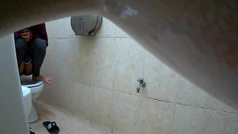 Hidden toilet, Vietnam 01 screenshot 3