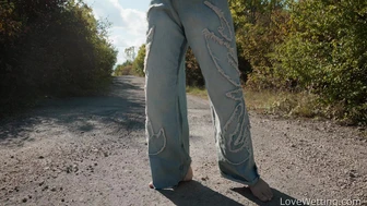 Acabella - Wetting Scene screenshot 1