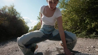 Acabella - Wetting Scene screenshot 4