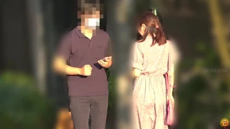 DLEE-426 01 OLs, schoolgirls on the way home and women found in the city peeing standing up on hidden cameras in public toilets screenshot 3