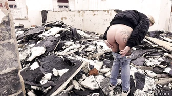 Claudia - In the house ruins screenshot 3