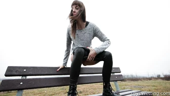 Joana Intense - Pissing Scene screenshot 1