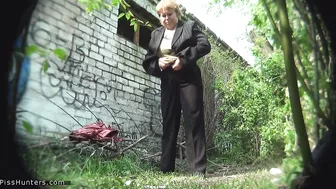 Pee Compilation 69 screenshot 3