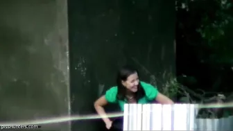 Pee Compilation 79 screenshot 2