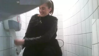 Hidden Camera in Student Toilet - 5 screenshot 2
