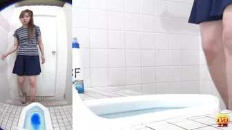 DLEE-193 03 Japanese style toilet voyeur - female urine laser beams striking inside of the toilet tank! screenshot 3