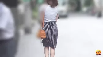 DLEE-195 03 Horny women masturbating after pissing in the alley screenshot 4
