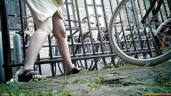 Public Piss Poster 0009 screenshot 2