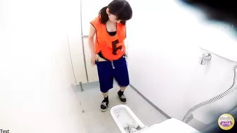 DLSL-332 01 Peeing pleasures in the toilet of women?s athlete club! Hard piss streams released with great power and momentum screenshot 1